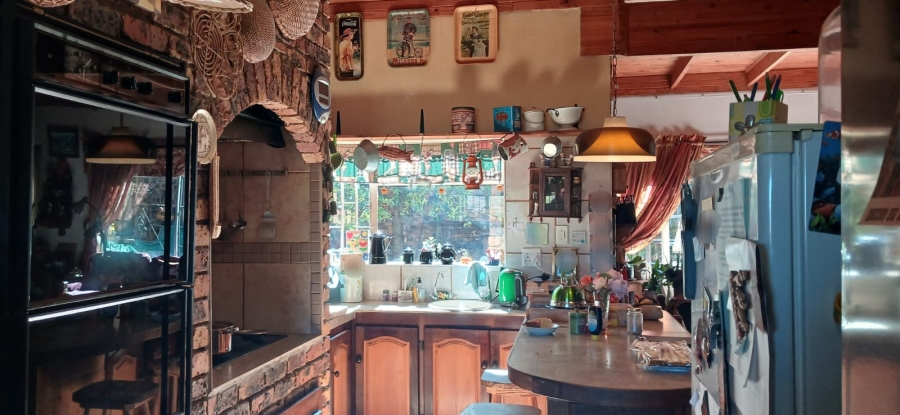 5 Bedroom Property for Sale in La Provance Free State